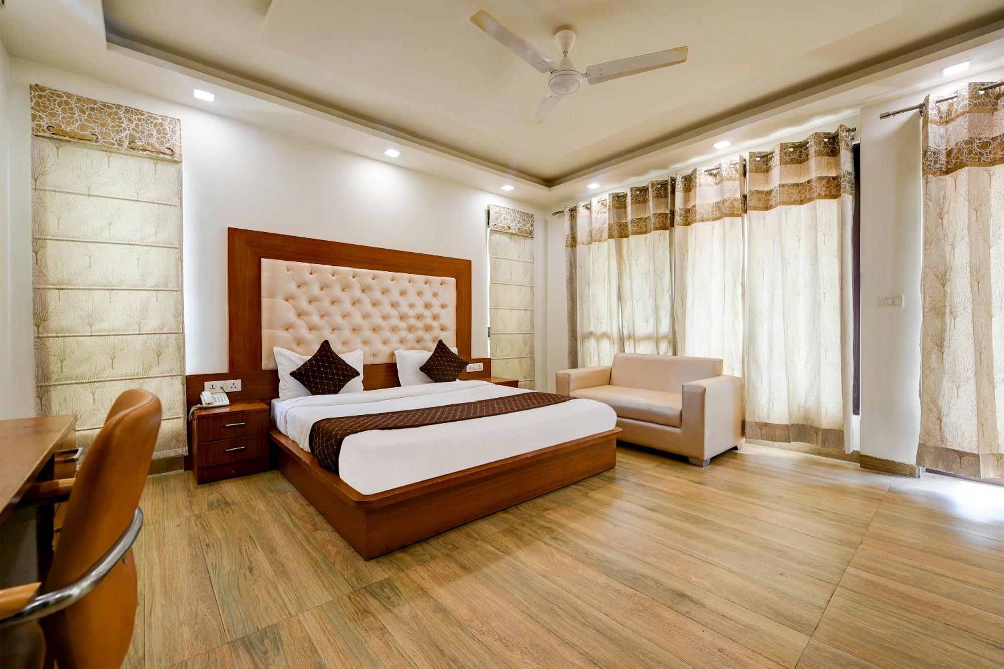 Hotel Leaf 9 Boutique, Near Golf Course Road And Galleria Market Gurgaon Exterior foto